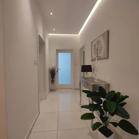 Eivissa Appartment Marsaskala Exterior photo
